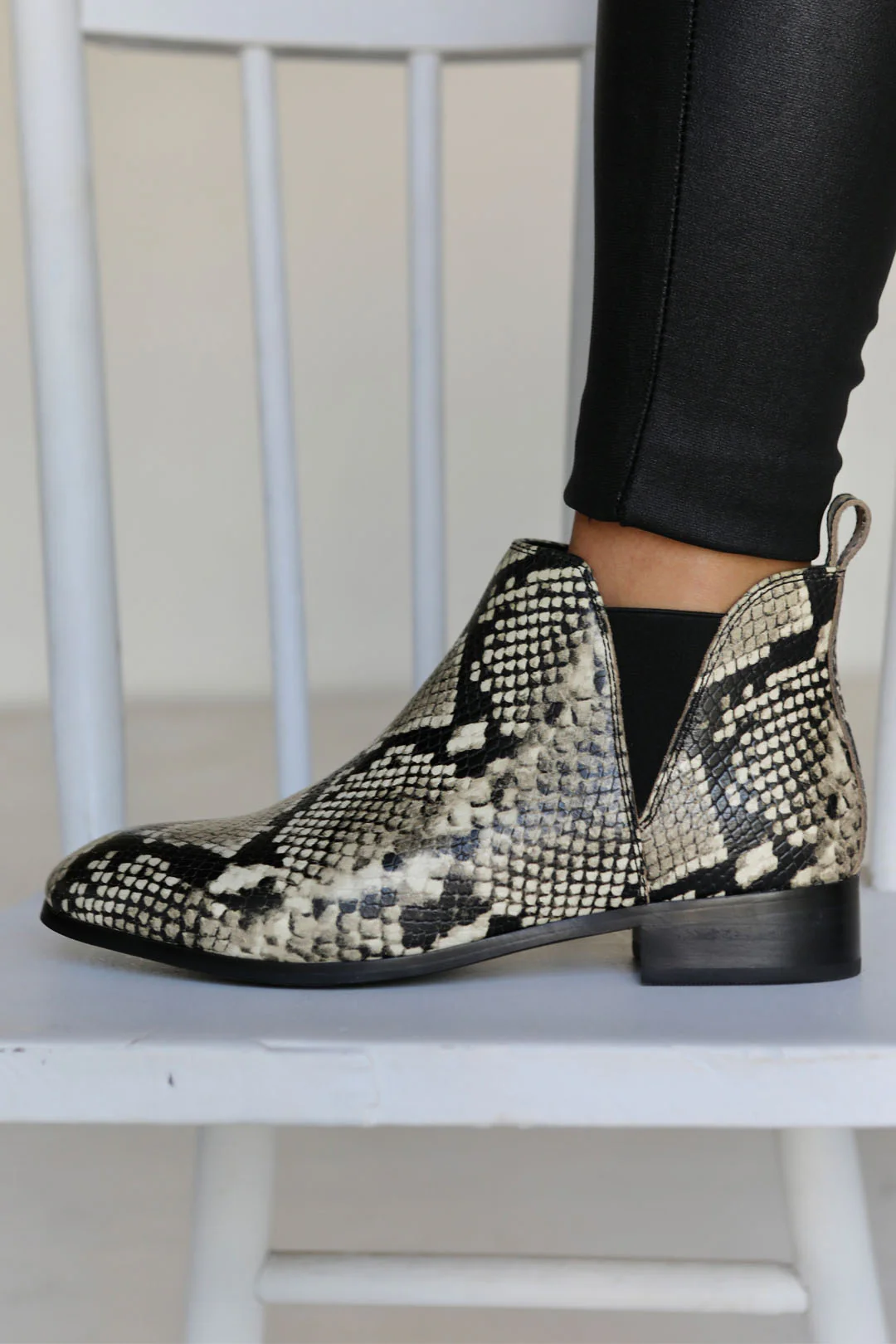 Aria Beige Snake - Image 5