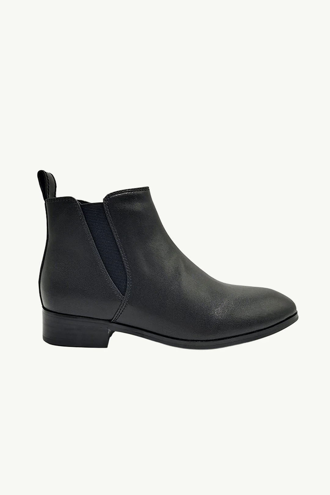 Aria Black Leather