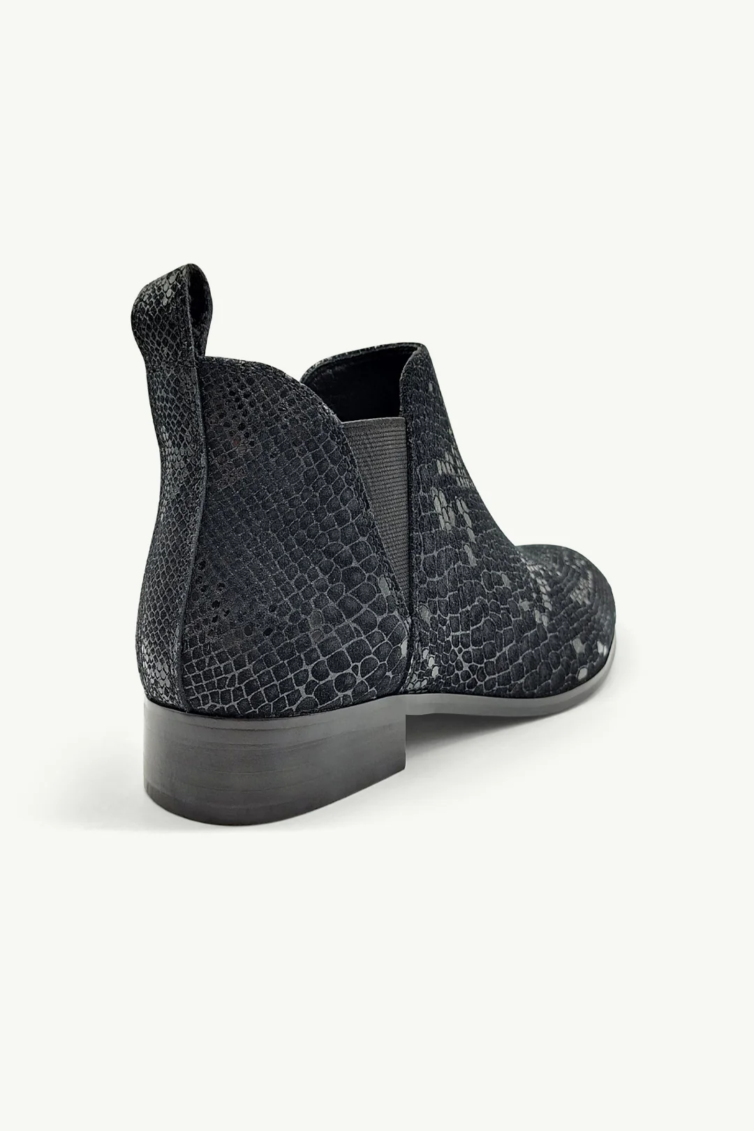 Aria Black Snake - Image 3
