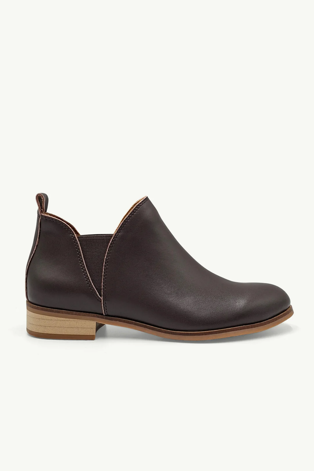 Aria Chestnut