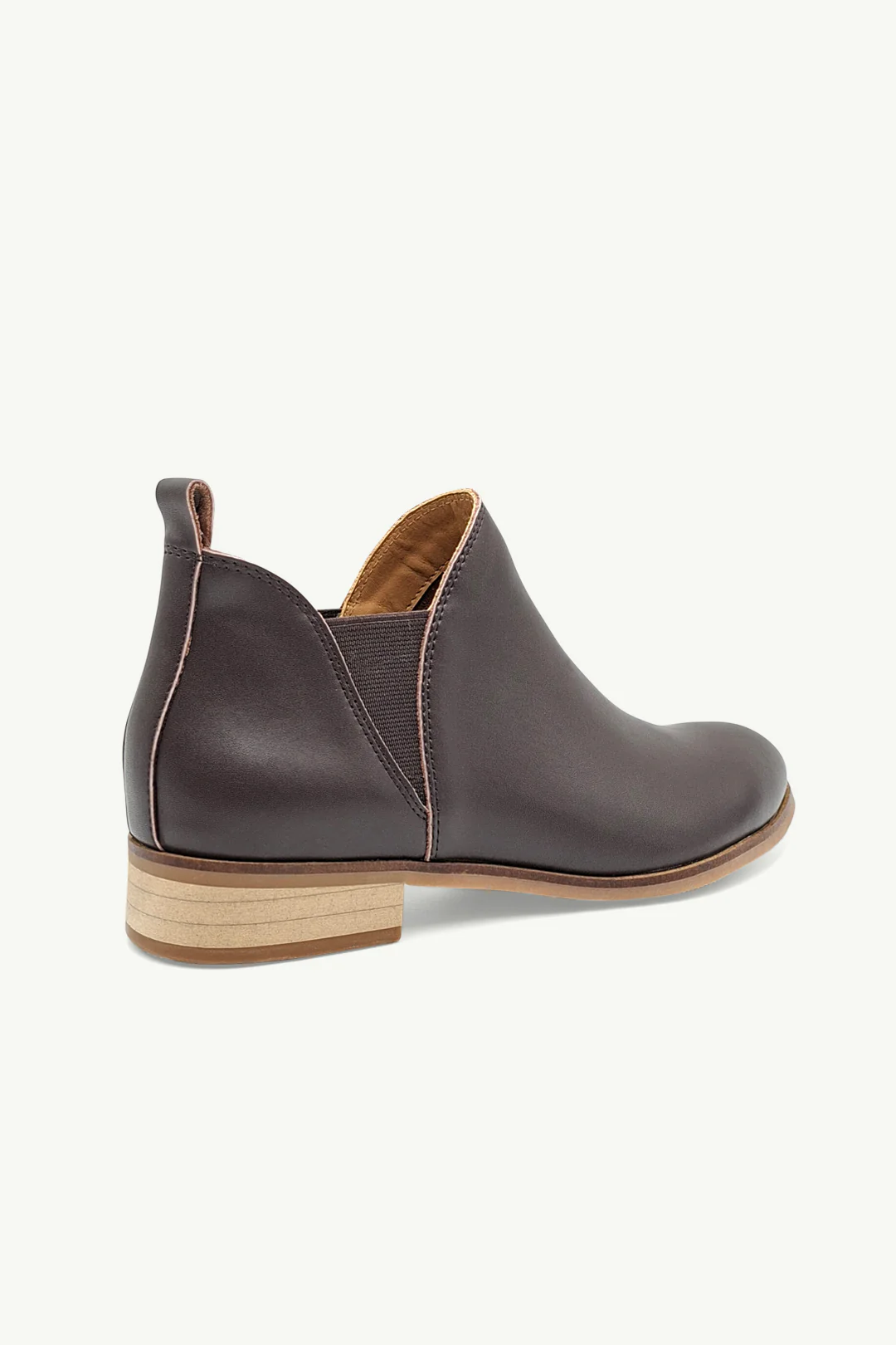 Aria Chestnut - Image 3