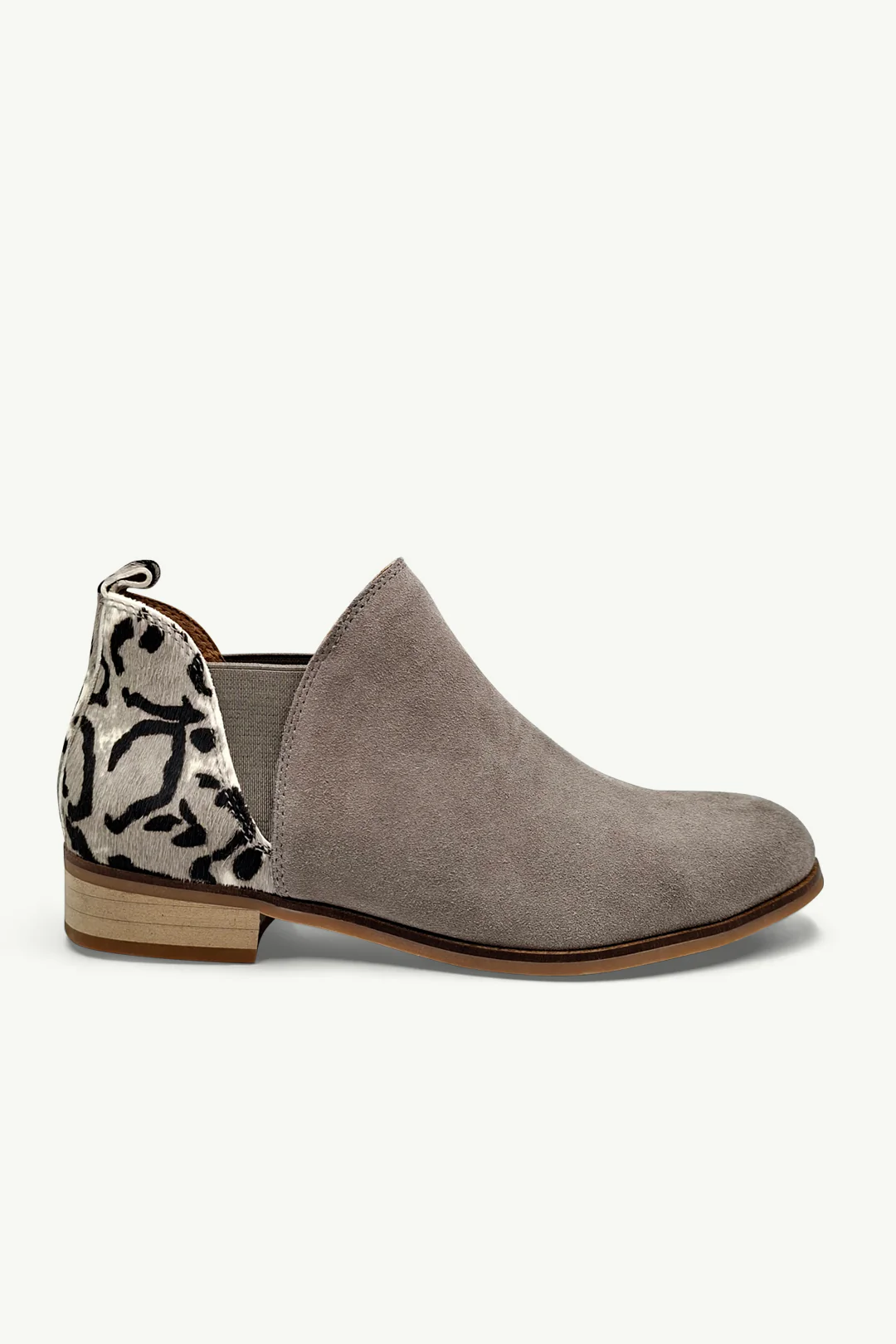 Aria Grey Leopard Print