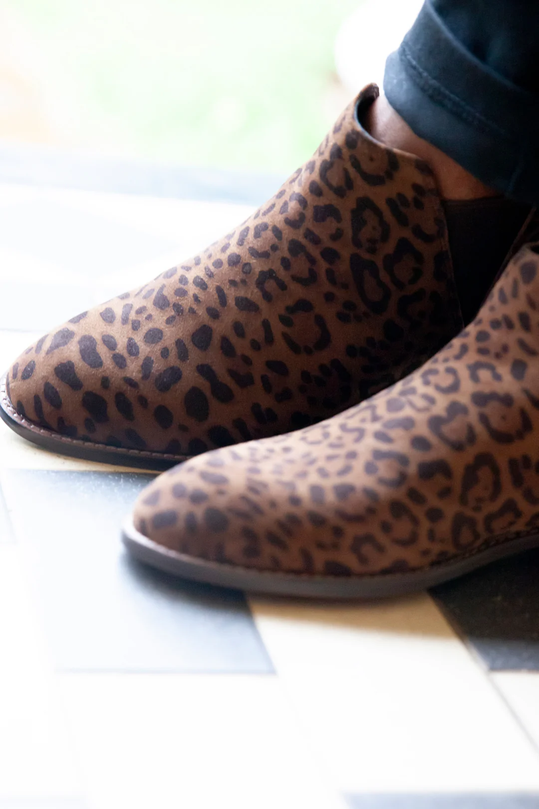 Aria Mocha Leopard - Image 6
