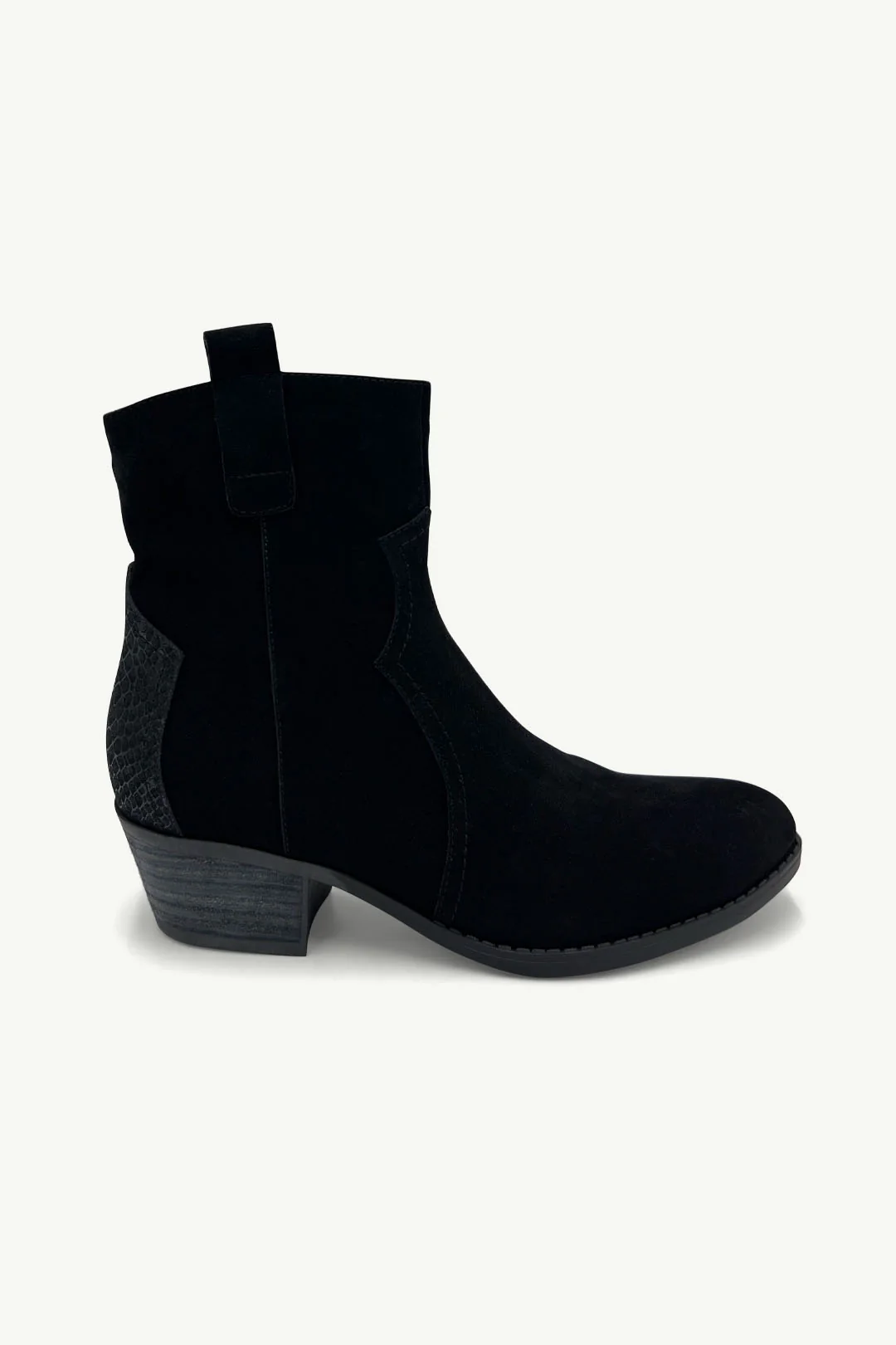 Belle Black