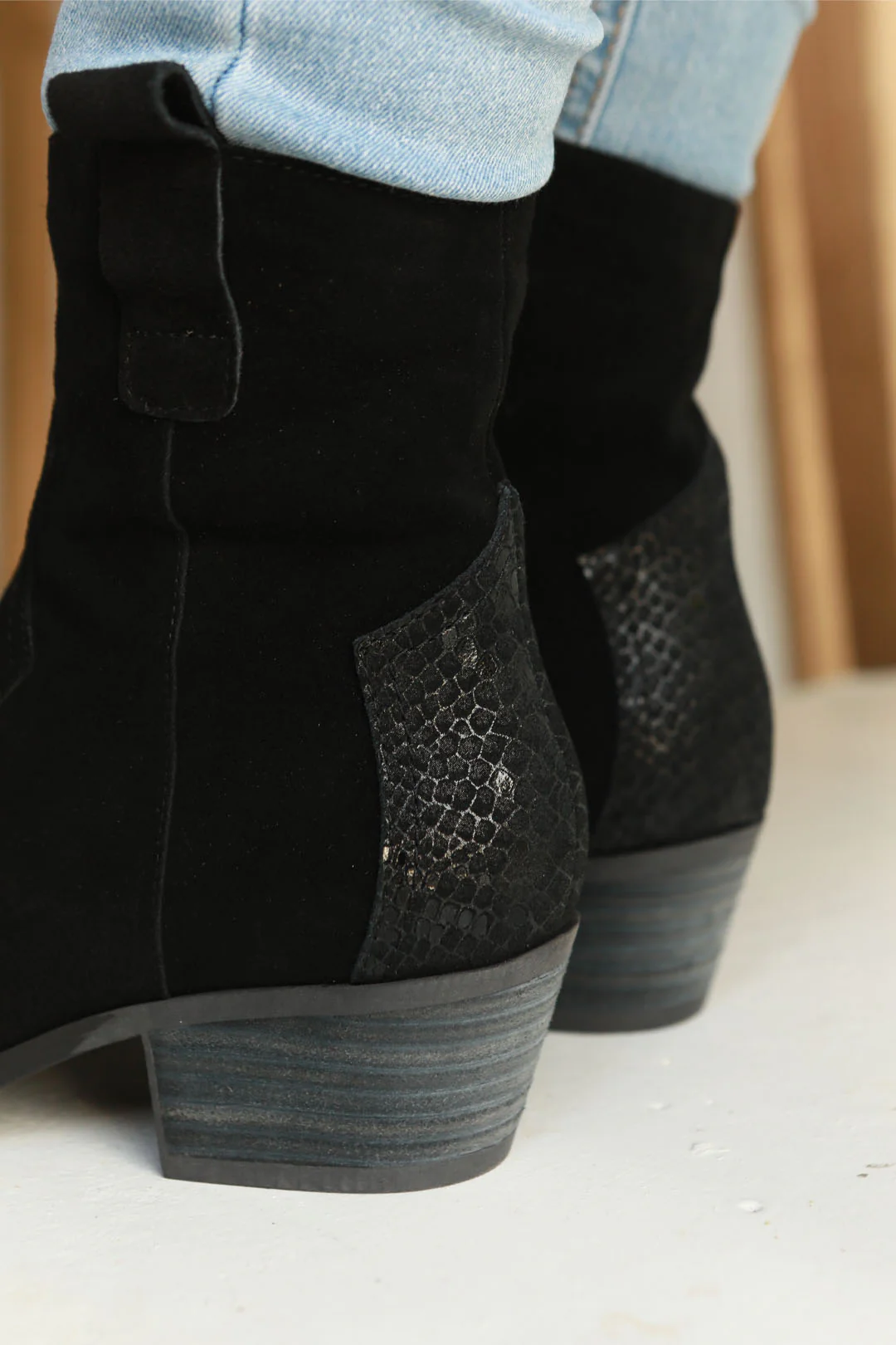 Belle Black - Image 7