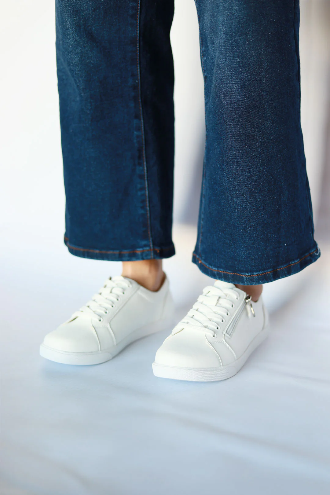 Breezy White - Image 5