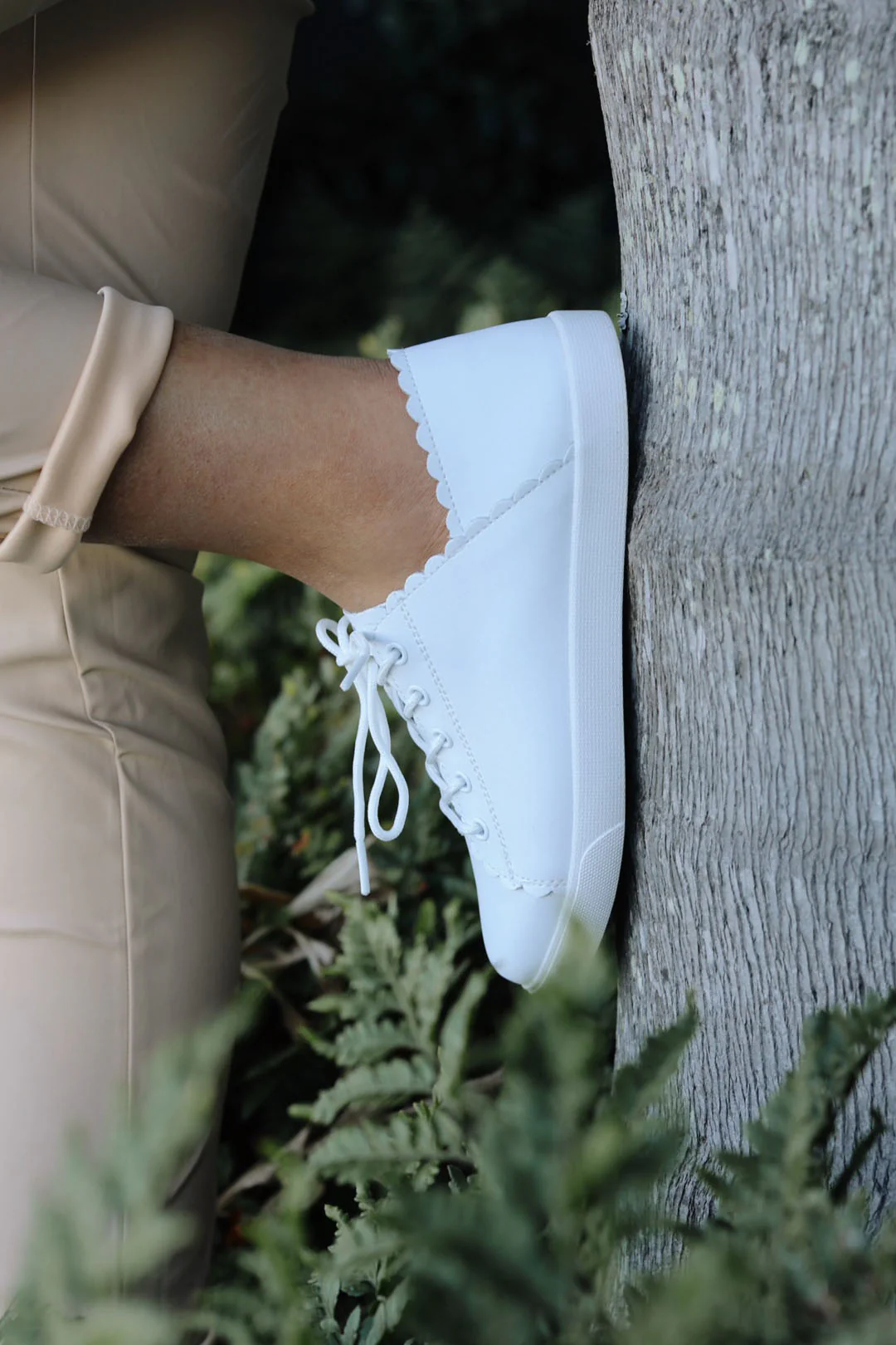 Chloe White - Image 4