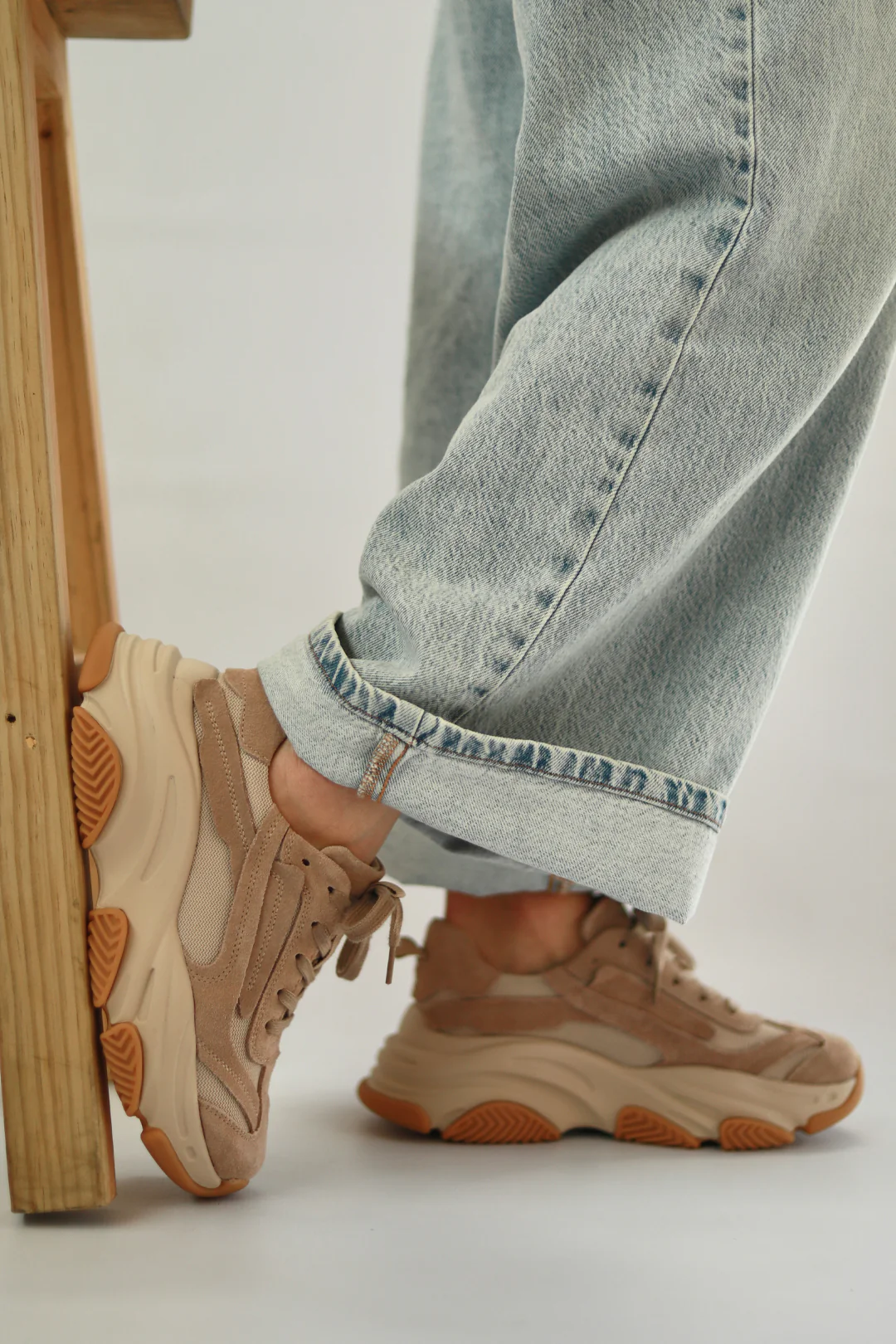Jess Beige - Image 5