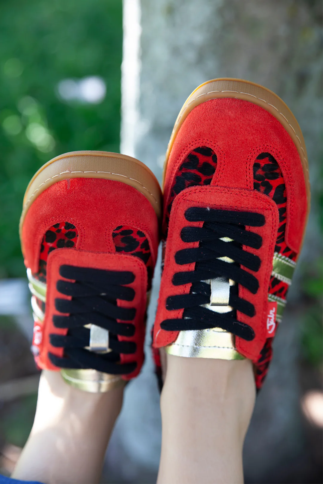 Shiloh Cherry Red + Gold - Image 8