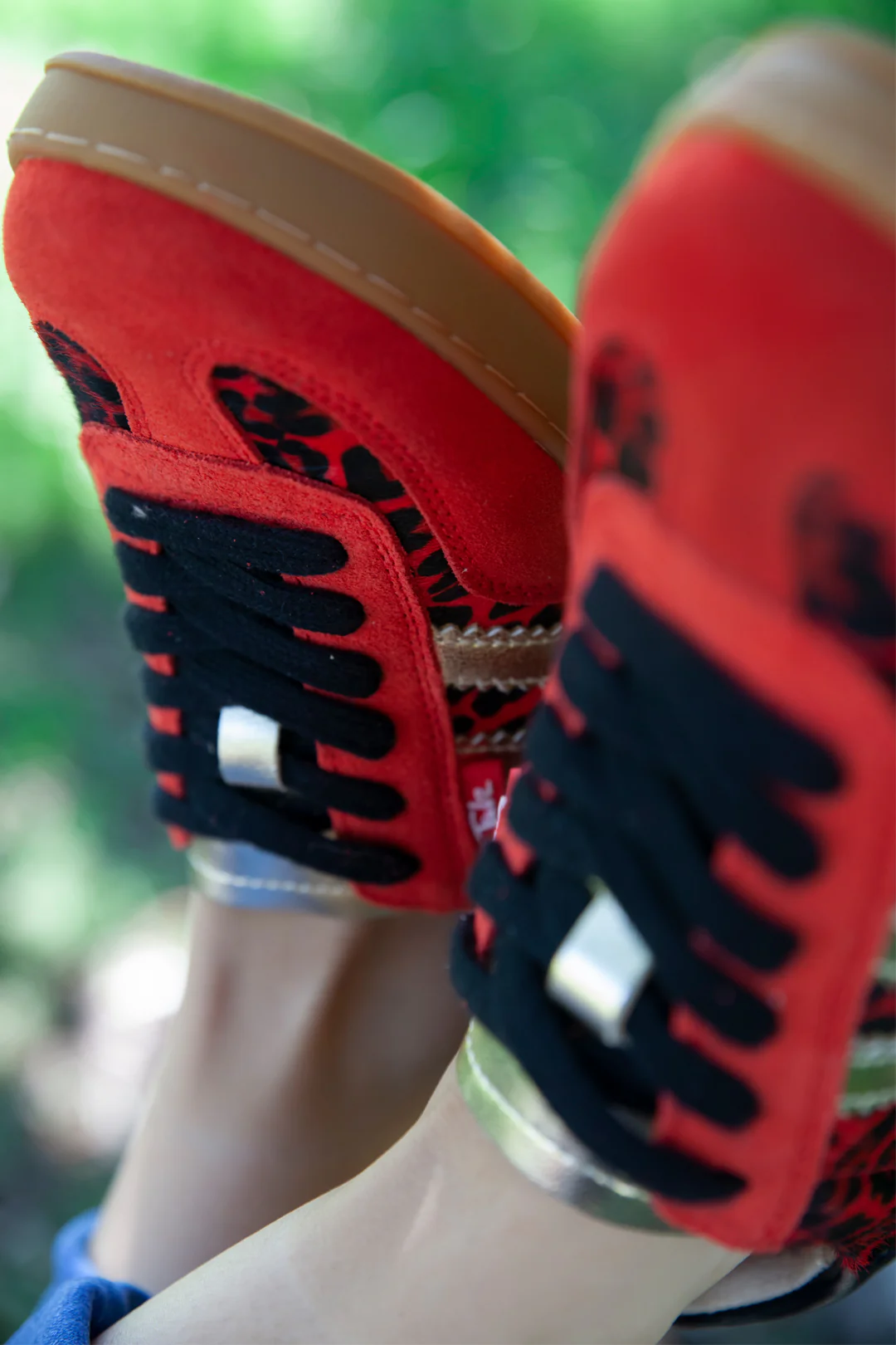 Shiloh Cherry Red + Gold - Image 9