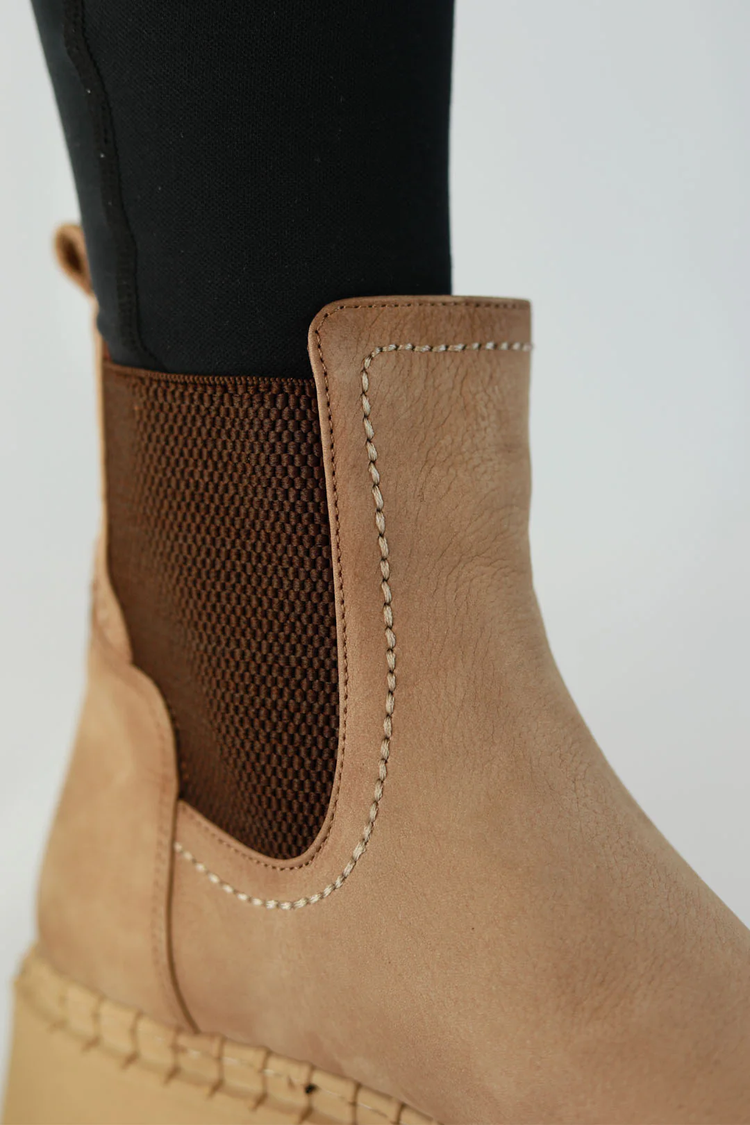 Vera Tan - Image 7