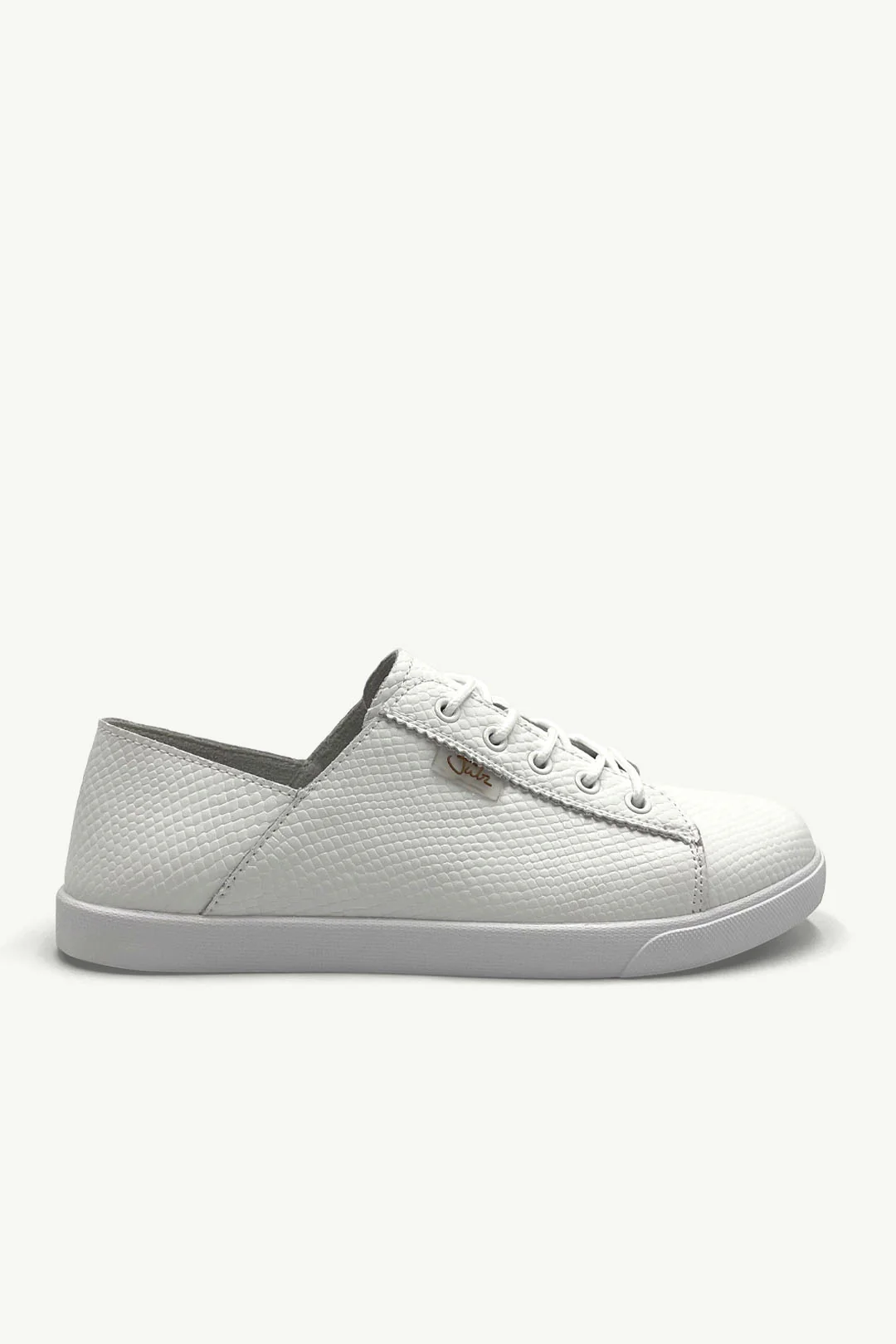 Vicki™ White Snake