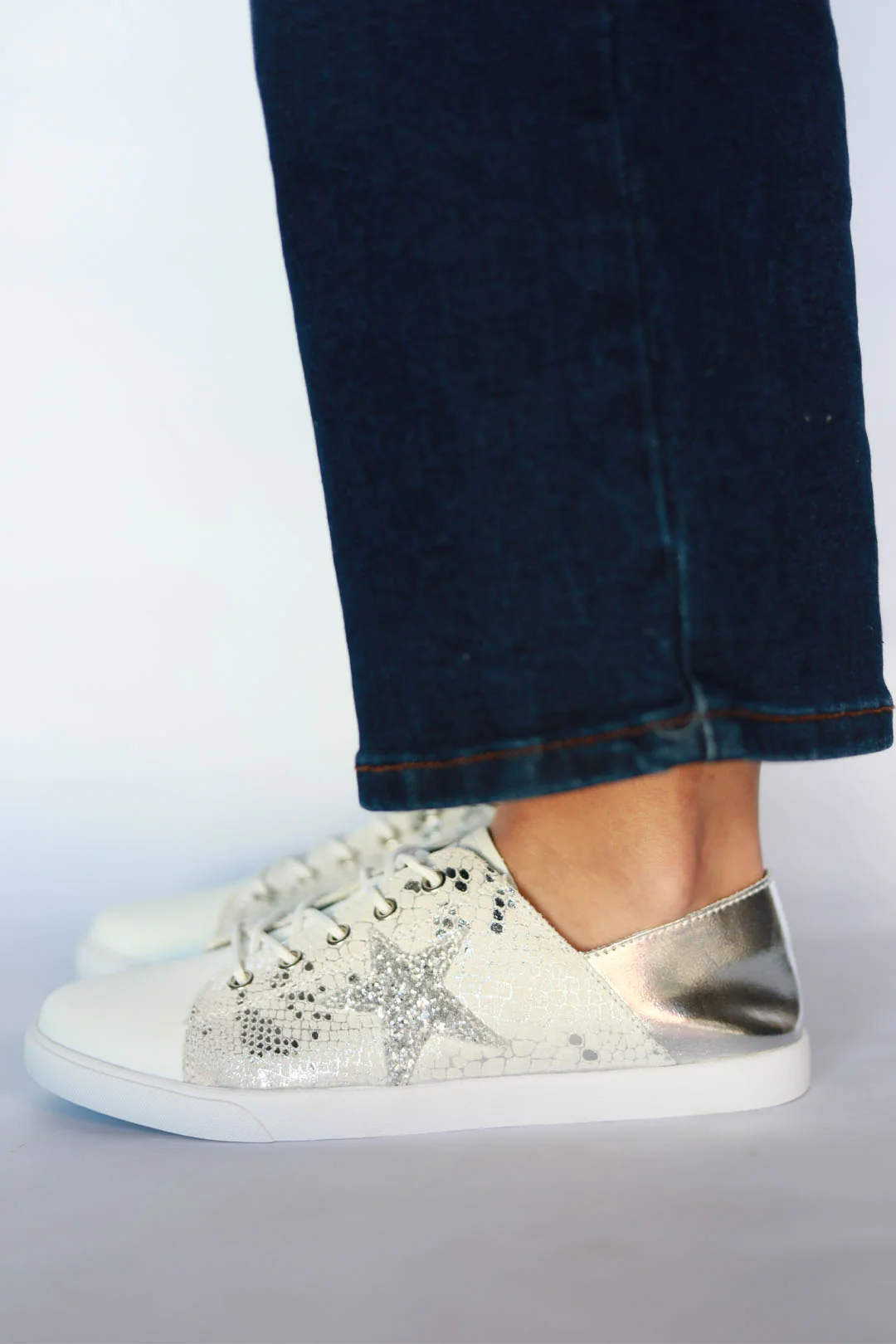 Vicki™ White Toe + Metallic Silver - Image 5