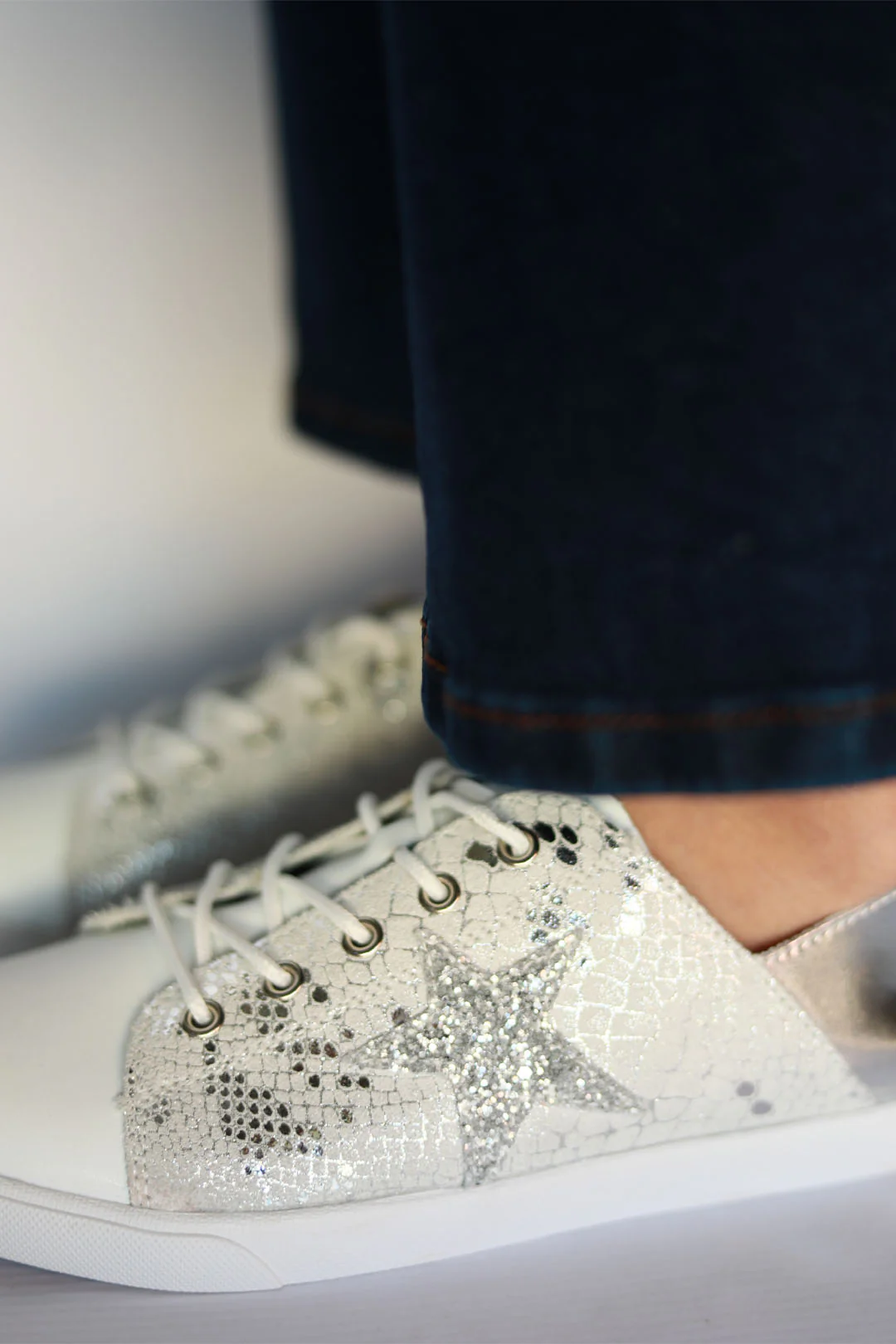 Vicki™ White Toe + Metallic Silver - Image 6