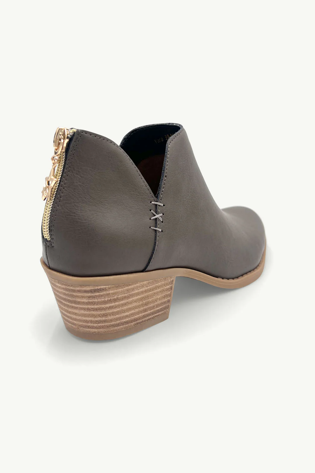 Yara Stone - Image 3