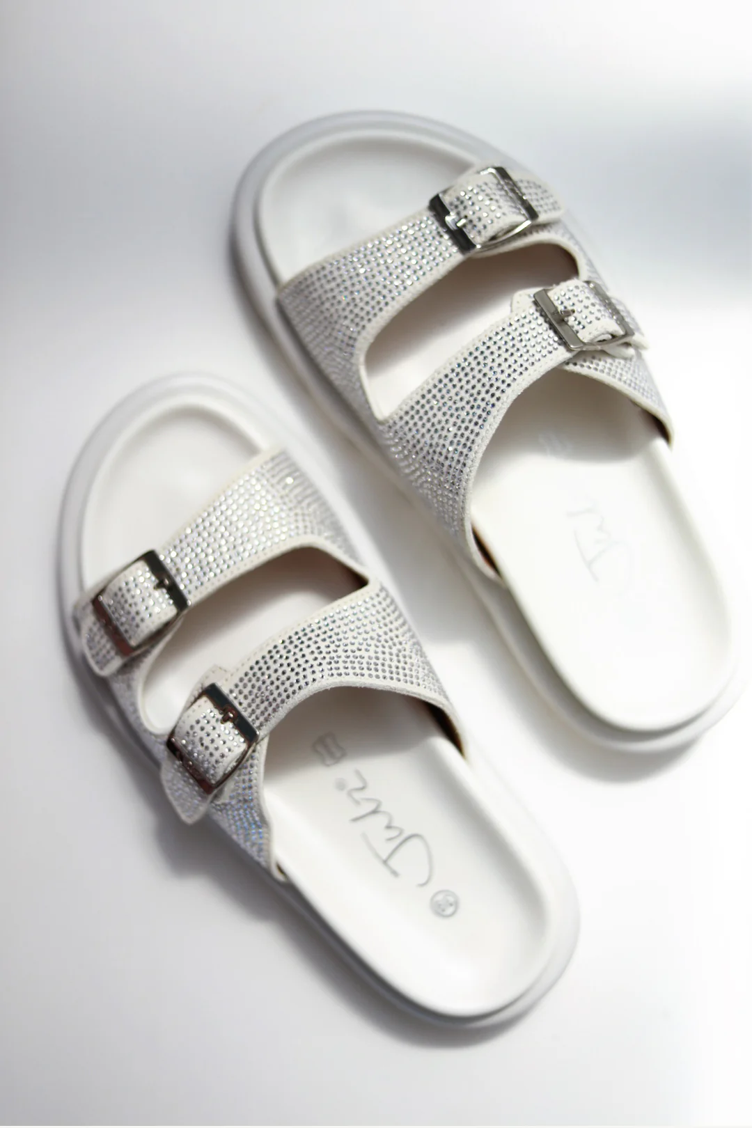 Zane White Diamanté - Image 4