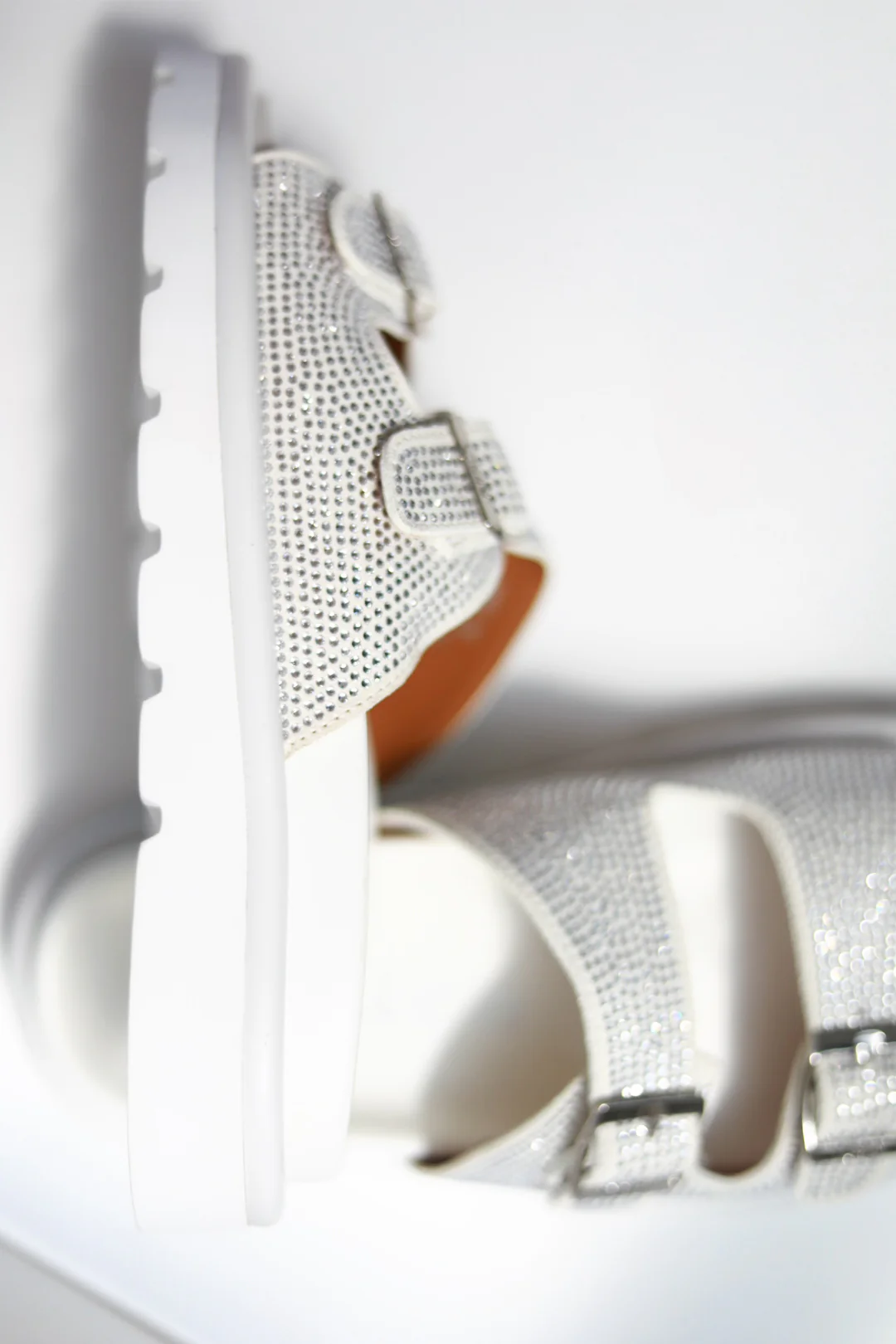 Zane White Diamanté - Image 7